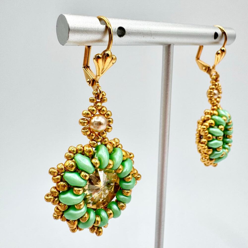 Vintage Handmade Beaded Rivoli Crystal Dangle Earrings Gold Tone Mint Green Chic - Picture 5 of 12
